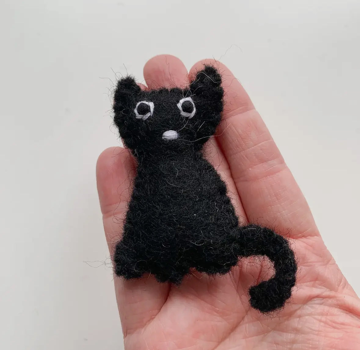 Toil and Trouble Trio 🧙‍♀️🧹🐈‍⬛- Ships late September